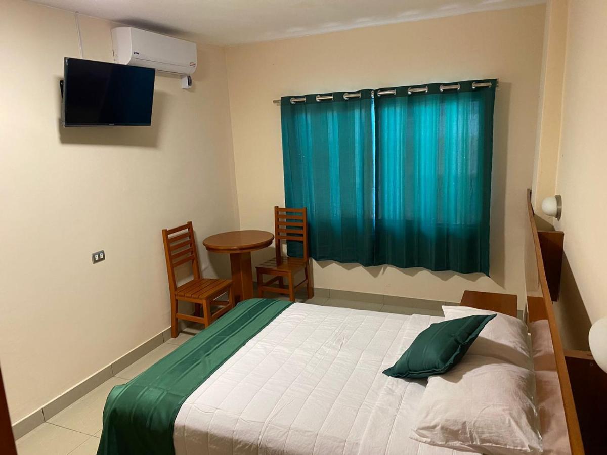 Tariri Hotel Pucallpa Exterior foto